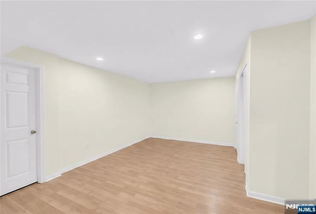 58 Pheasant Run 12, Old Tappan, NJ 07675