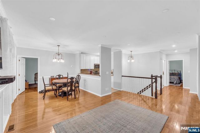 58 Pheasant Run 12, Old Tappan, NJ 07675