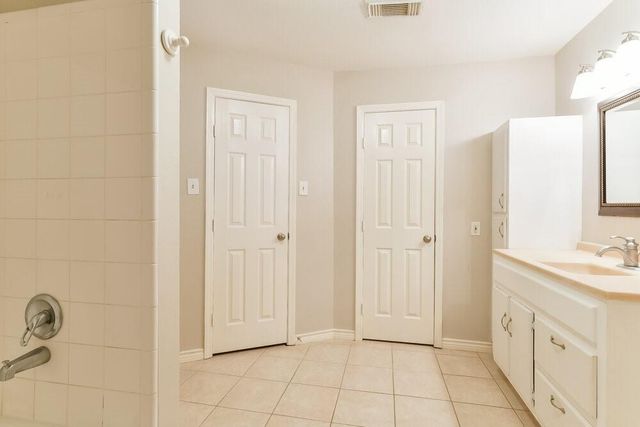 13207 Pebblewalk Circle S, Houston, TX 77041