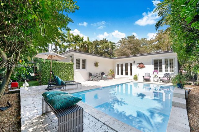 424 Sansovino Ave, Coral Gables, FL 33146