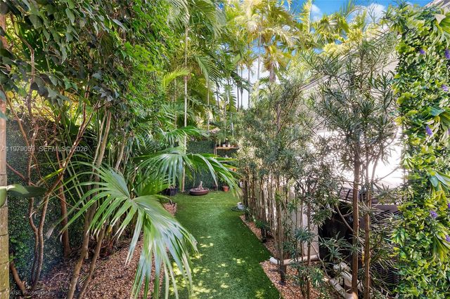 424 Sansovino Ave, Coral Gables, FL 33146