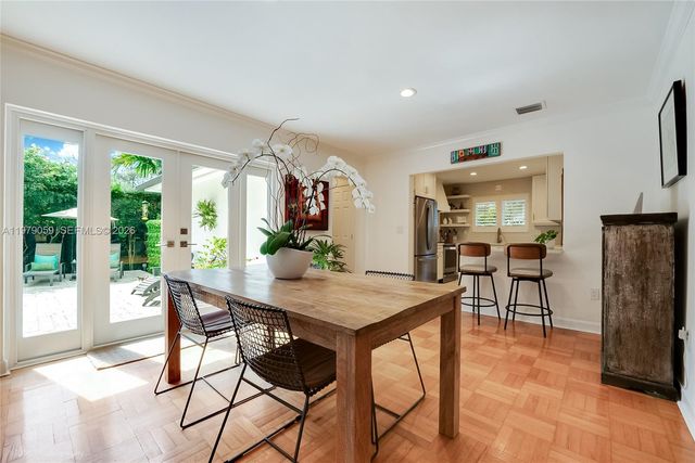 424 Sansovino Ave, Coral Gables, FL 33146