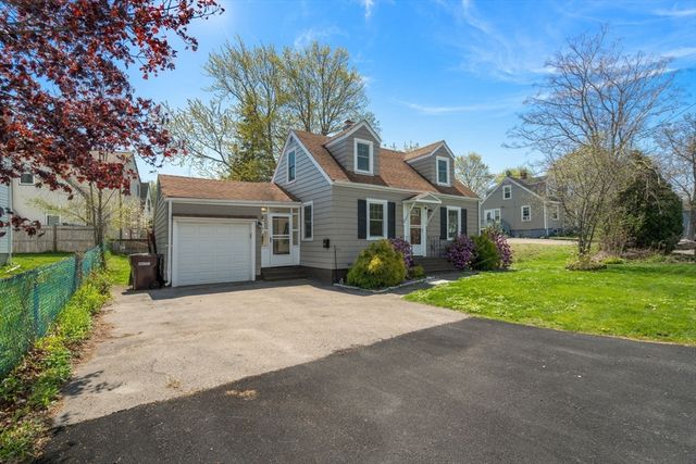 62 Lower East St, Dedham, MA 02026