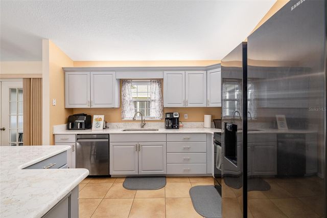 8516 SE 137TH LOOP, Summerfield, FL 34491