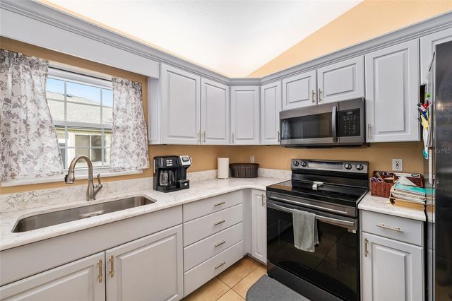 8516 SE 137TH LOOP, Summerfield, FL 34491