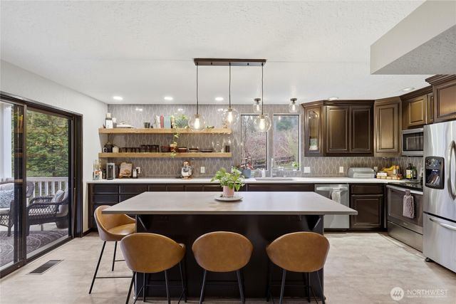 3234 Wildwood Drive, Longview, WA 98632