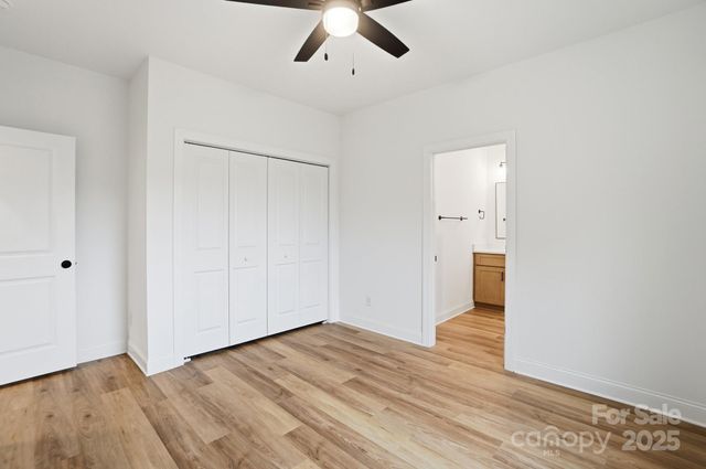 124 Rollingbrook Road, Kings Mountain, NC 28086