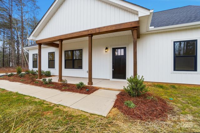 124 Rollingbrook Road, Kings Mountain, NC 28086