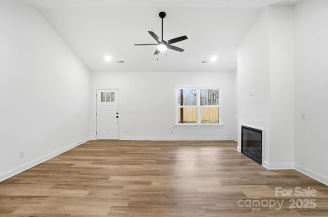 124 Rollingbrook Road, Kings Mountain, NC 28086