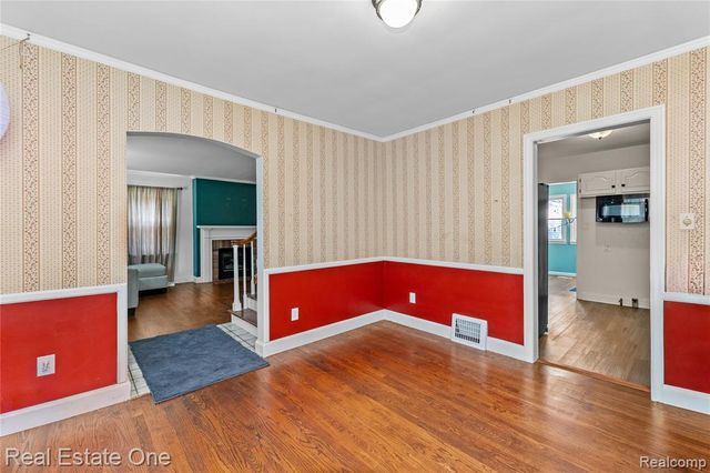 1712 Ash Street, Wyandotte, MI 48192
