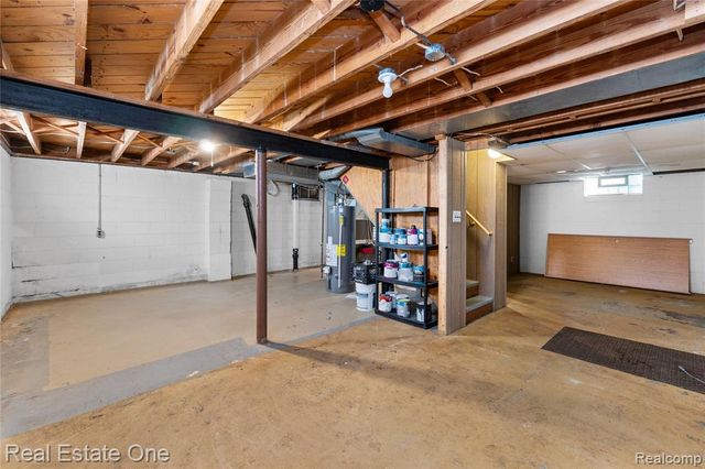 1712 Ash Street, Wyandotte, MI 48192