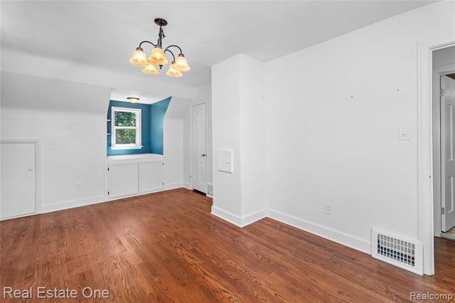 1712 Ash Street, Wyandotte, MI 48192