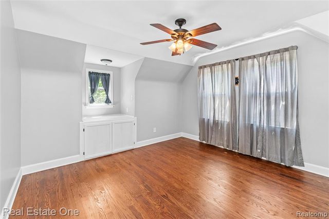 1712 Ash Street, Wyandotte, MI 48192