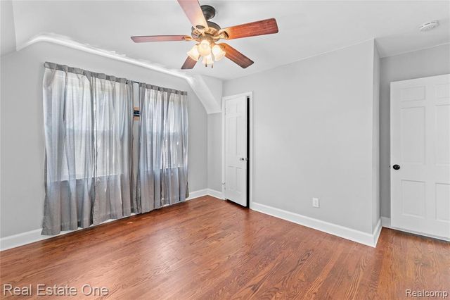 1712 Ash Street, Wyandotte, MI 48192