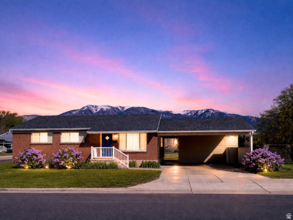 4546 S 300 E, Washington Terrace, UT 84405