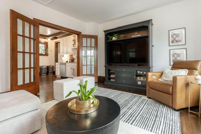 25 E Tulane Road, Columbus, OH 43202