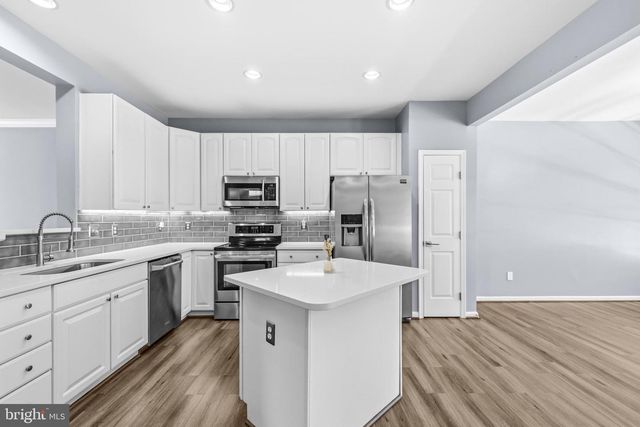 1392 CRANES BILL WAY, Woodbridge, VA 22191