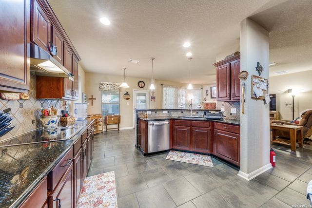 7206 Glen Ellen Bay, San Antonio, TX 78244