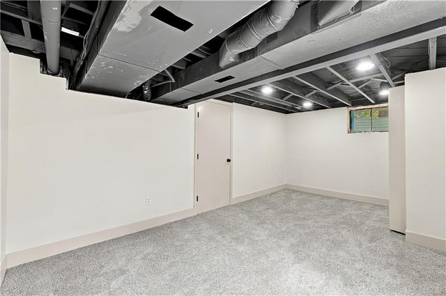 7907 Reinhardt Lane, Prairie Village, KS 66204
