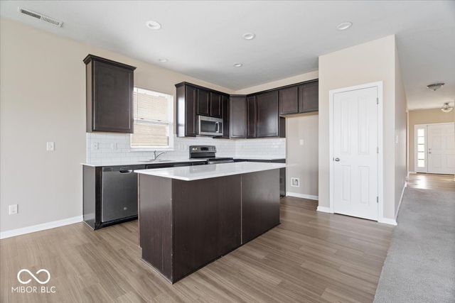 8126 Milender Boulevard, Indianapolis, IN 46237