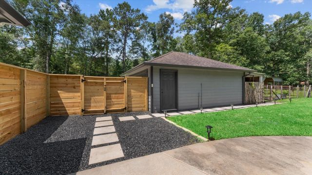 23963 Majestic Forest, New Caney, TX 77357