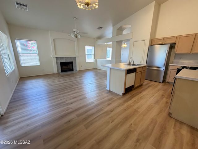 7794 S Trumpet Vine Avenue, Tucson, AZ 85747