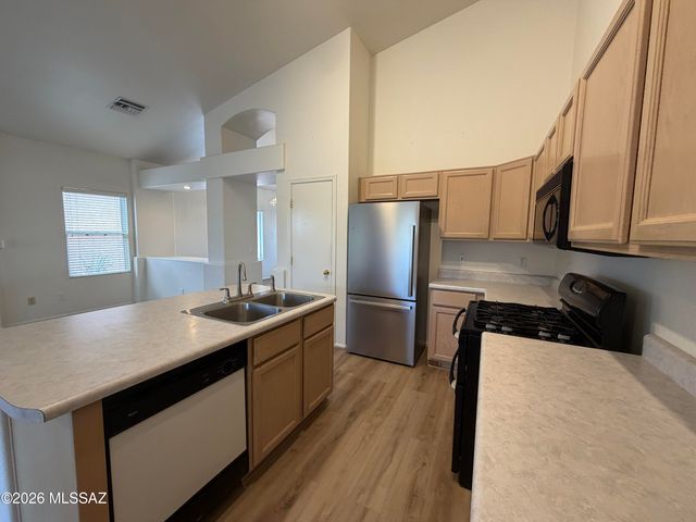 7794 S Trumpet Vine Avenue, Tucson, AZ 85747