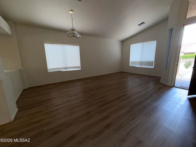 7794 S Trumpet Vine Avenue, Tucson, AZ 85747