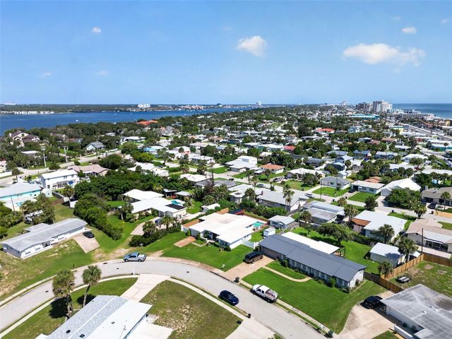 2525 CORAL WAY W, Daytona Beach, FL 32118