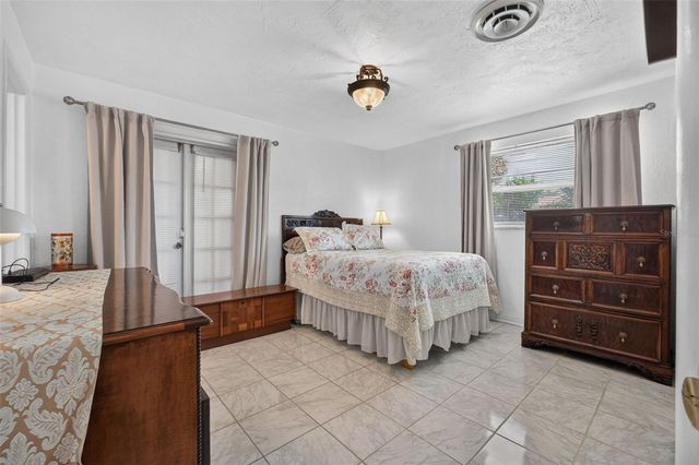 2525 CORAL WAY W, Daytona Beach, FL 32118