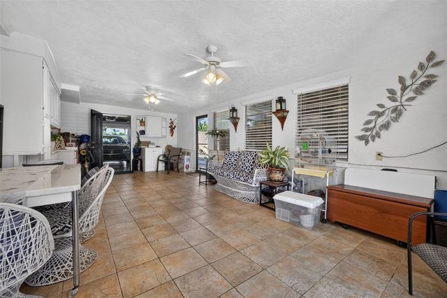 2525 CORAL WAY W, Daytona Beach, FL 32118