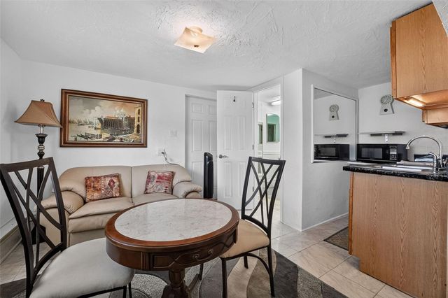 2525 CORAL WAY W, Daytona Beach, FL 32118