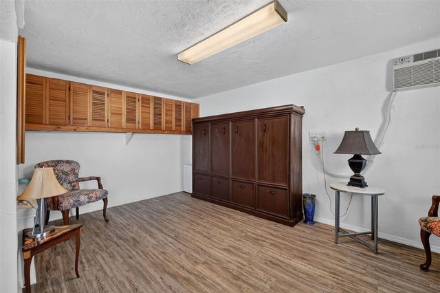 2525 CORAL WAY W, Daytona Beach, FL 32118