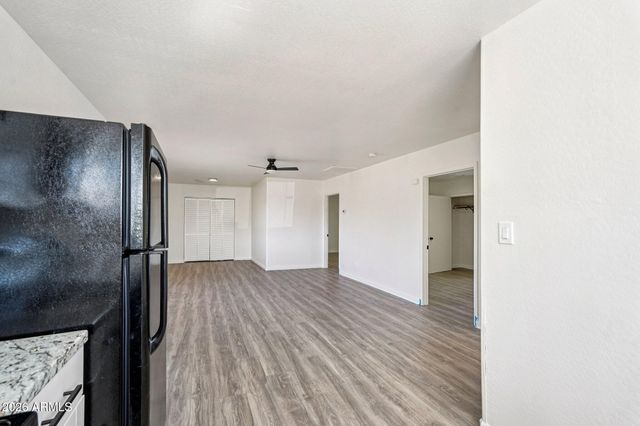 1344 E Pueblo Avenue, Phoenix, AZ 85040