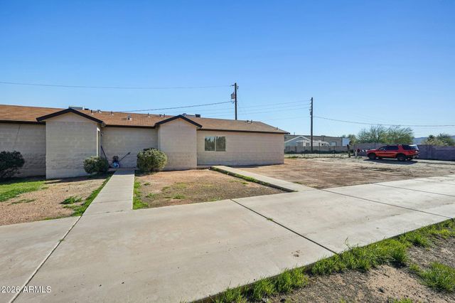 1344 E Pueblo Avenue, Phoenix, AZ 85040