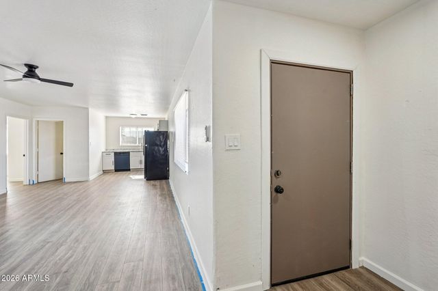 1344 E Pueblo Avenue, Phoenix, AZ 85040