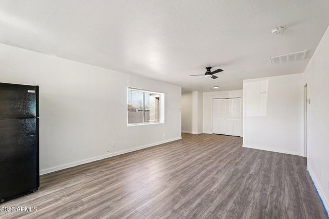 1344 E Pueblo Avenue, Phoenix, AZ 85040