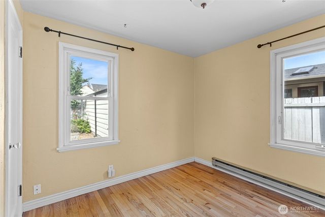 8337 27th Avenue NW, Seattle, WA 98117