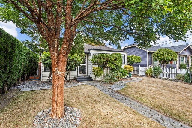 8337 27th Avenue NW, Seattle, WA 98117