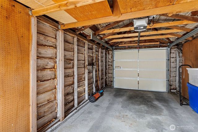 8337 27th Avenue NW, Seattle, WA 98117