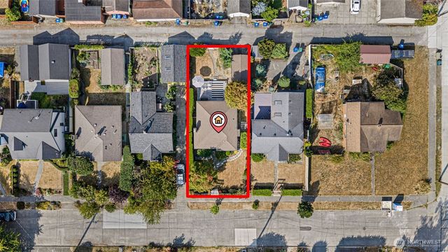 8337 27th Avenue NW, Seattle, WA 98117