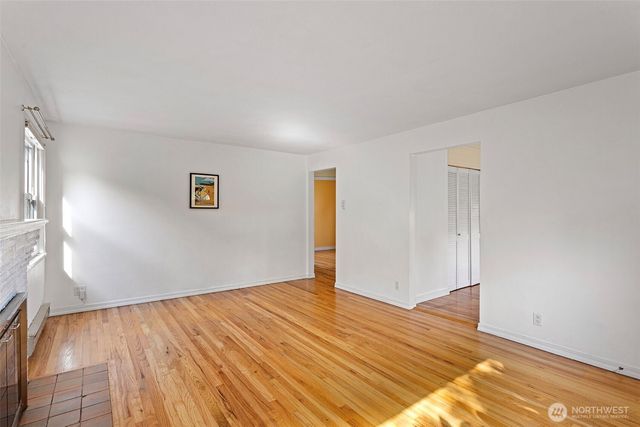 8337 27th Avenue NW, Seattle, WA 98117