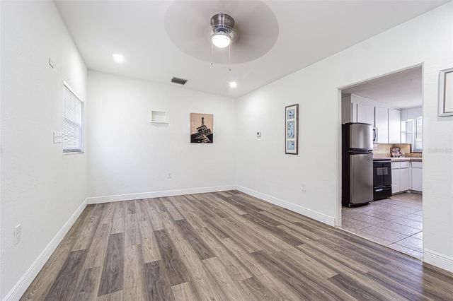 1627 28TH STREET N, St Petersburg, FL 33713