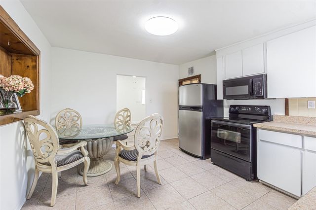 1627 28TH STREET N, St Petersburg, FL 33713