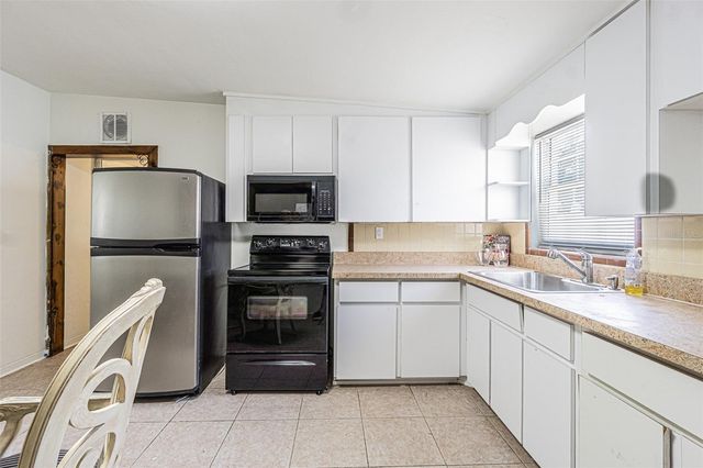 1627 28TH STREET N, St Petersburg, FL 33713