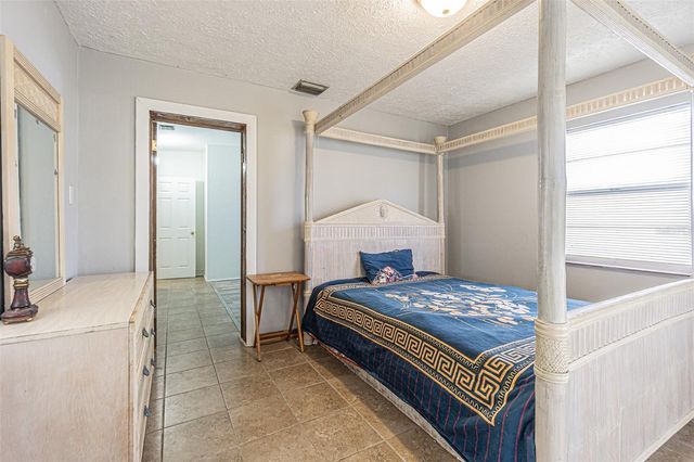 1627 28TH STREET N, St Petersburg, FL 33713