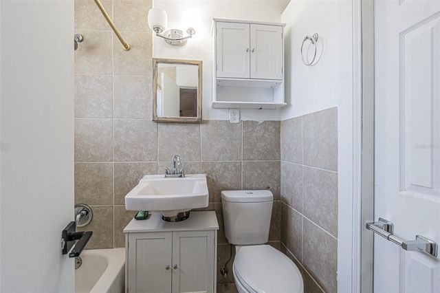 1627 28TH STREET N, St Petersburg, FL 33713