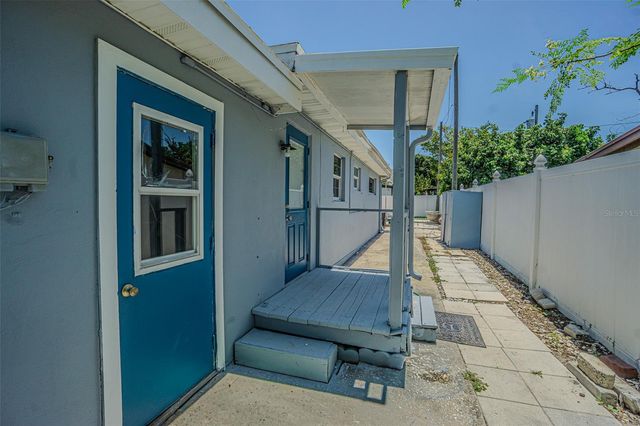 1627 28TH STREET N, St Petersburg, FL 33713