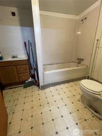 11222 10th Avenue S, Tacoma, WA 98444