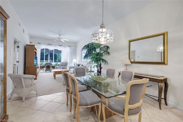 2036 Cascades DR 7, Naples, FL 34112